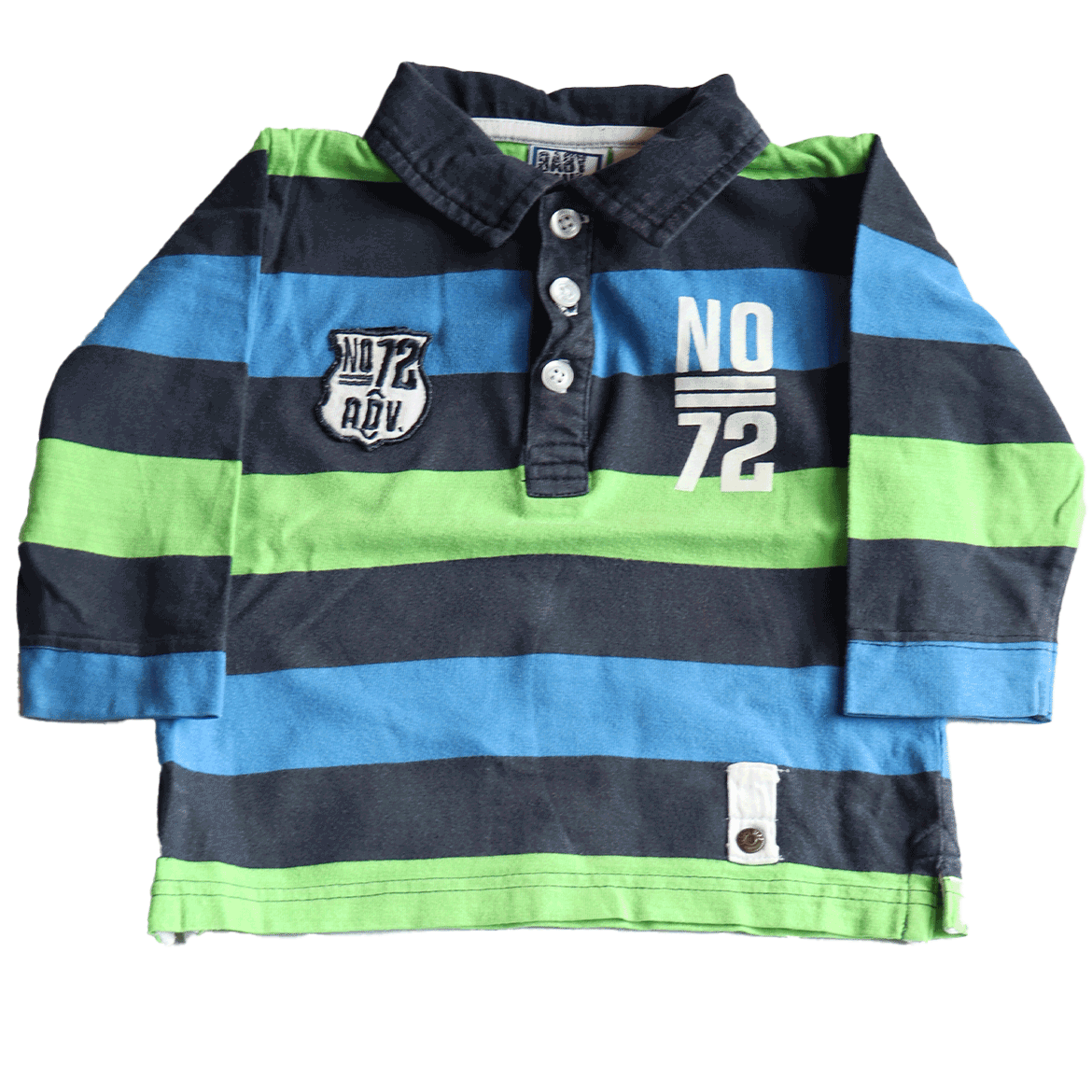 BabyBlue polo blauwgroen in maat 80. Deze longsleeve polo is een fijne aanvulling in de garderobe van je kleine man. comfortabel en eenvoudig te combineren!