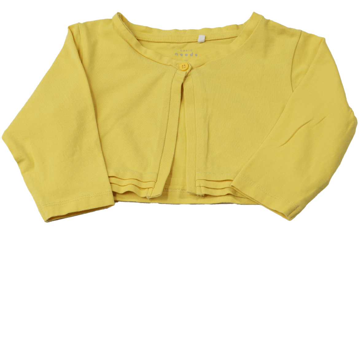 Name it bolero geel. Een mooie zomerse kleur wat leuk te combineren is op een stoere top met rok. Deze bolero draagt maat 98.