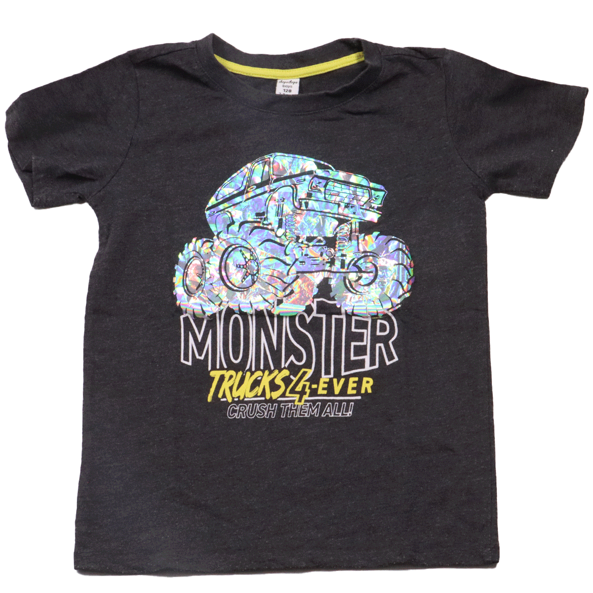 Dopodopo-t-shirt-monstertruck-grijs in maat 128 is een echte must have voor de garderobe van je kleine stoer monstertruck fan.