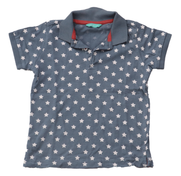 Hema sterren polo in maat 92 voor jongens. Een super leuk polo t-shirt in een blauwe kleur met een leuk sterren motief all-over.