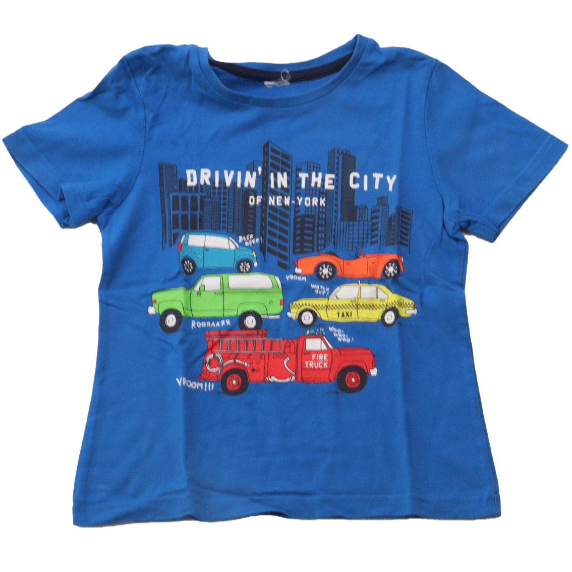 New-York t-shirt heeft een mooie opvallende blauwe kleur en draagt maat 110-116. Versierd met verschillende voertuigen die door New-York rijden.