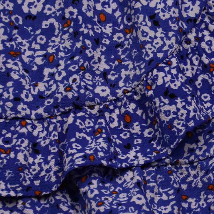 Blauw gebloemd rokje