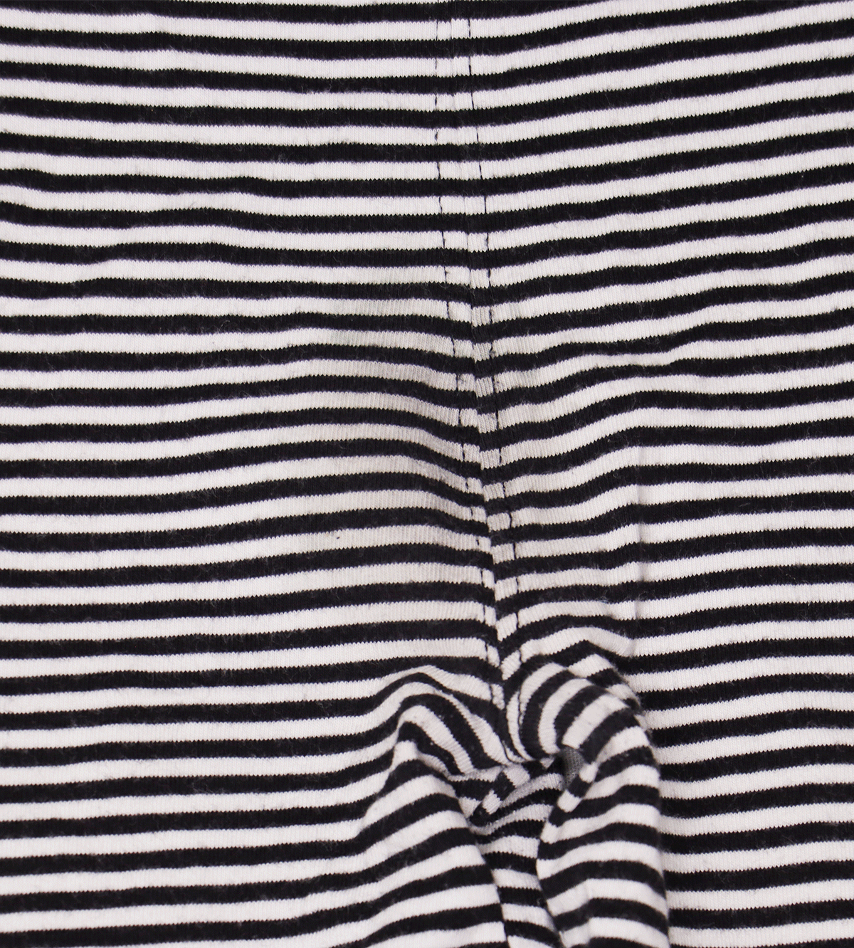Z8RosieGestreeptZwartWitMaat122AchterkantCloseUp